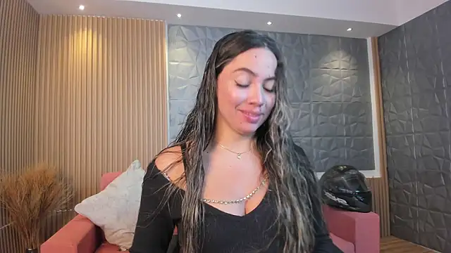 Alessia Taylorr online show from March 2025 12:01:02 PM