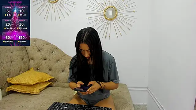 Valeria Fitness online show from December 2024 04:09:01 AM