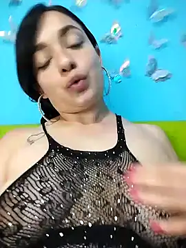 evelyn prince1 online show from September 2025 01:33:01 PM