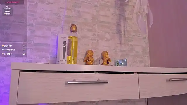 ellamontoya online show from March 2025 07:21:02 AM