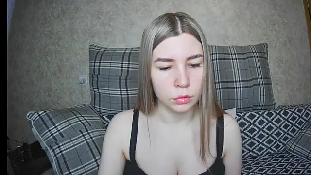 ElllaNuar online show from March 2025 05:54:01 AM