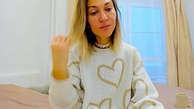 Snapshot of Mona_Cruz chatting on December 2024 06:10:02 AM Mona Cruz online show from December 2024 06:10:02 AM