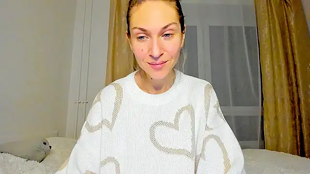 Snapshot of Mona_Cruz chatting on March 2025 07:16:01 PM Mona Cruz online show from March 2025 07:16:01 PM