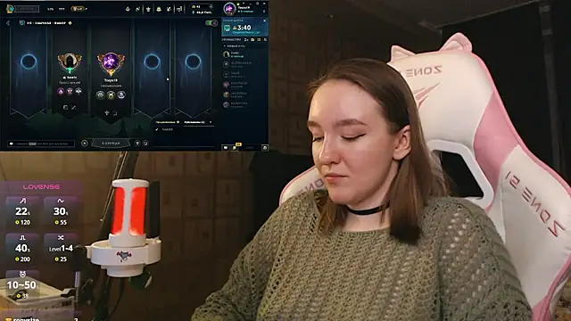 MoonlishSiren online show from February 2026 09:08:01 PM