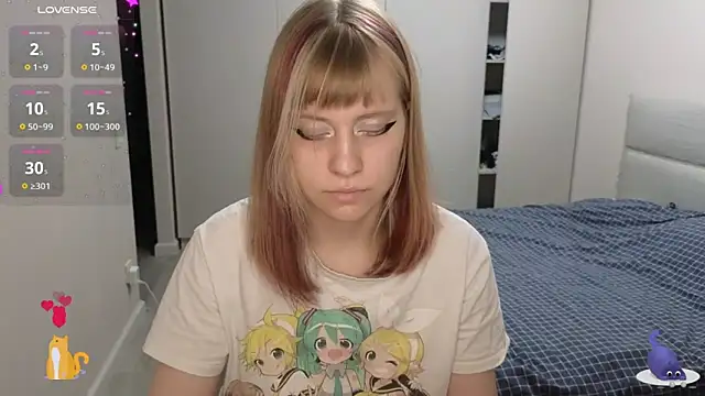 Snapshot of HermioneHHH chatting on October 2025 06:06:01 PM HermioneHHH online show from October 2025 06:06:01 PM