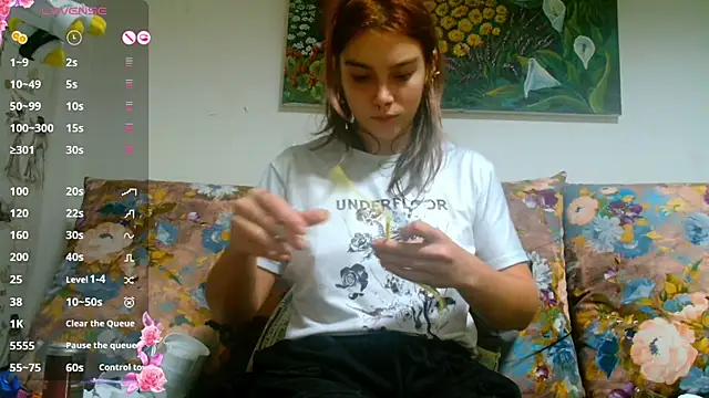 Sophie Bell online show from December 2024 07:38:02 PM