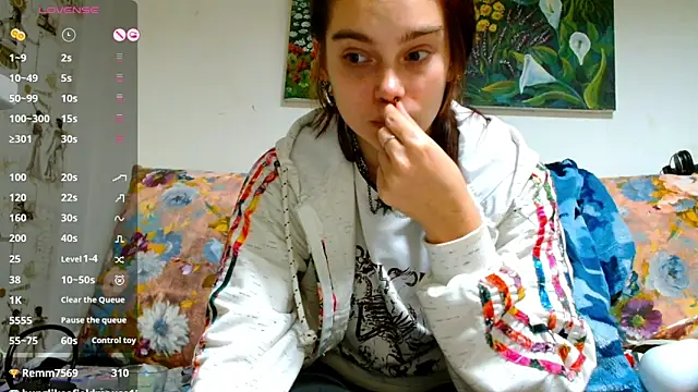 Sophie Bell online show from February 2025 09:19:01 PM