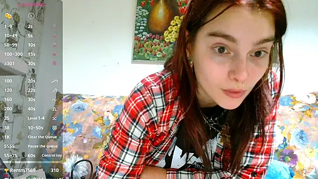 Sophie Bell online show from February 2025 06:46:01 PM