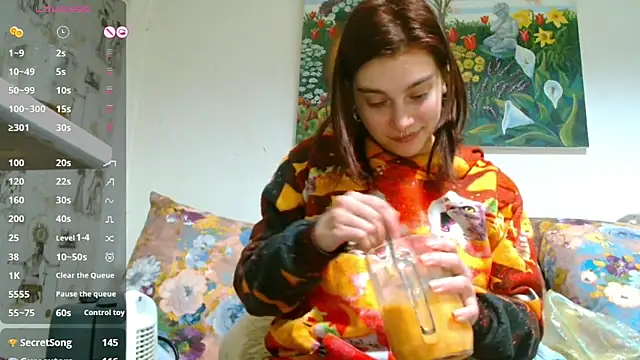 Sophie Bell online show from February 2025 11:10:02 PM