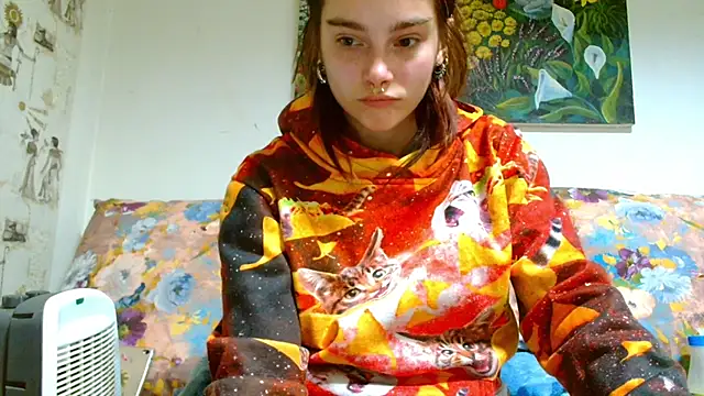 Sophie Bell online show from February 2025 07:43:02 PM