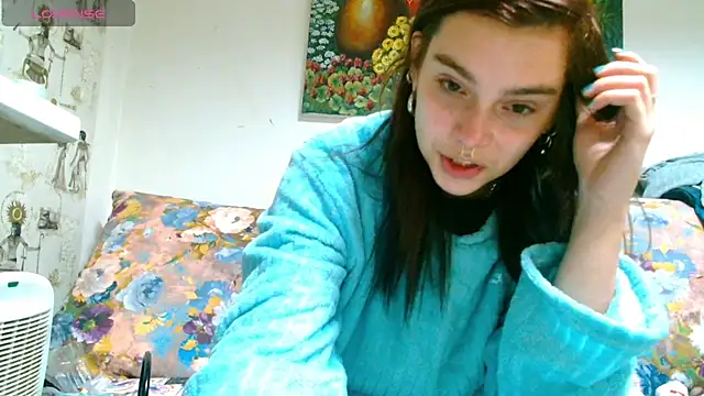 Sophie Bell online show from March 2025 09:25:02 PM
