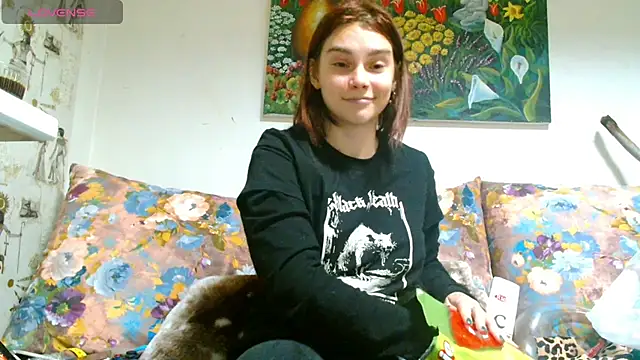 Sophie Bell online show from March 2025 08:54:01 PM