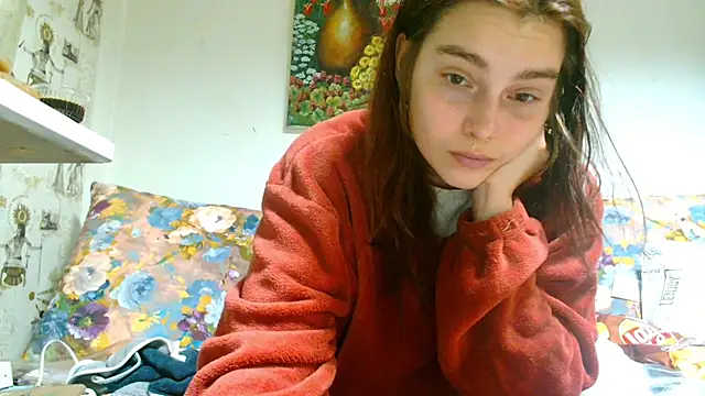 Sophie Bell online show from March 2025 04:56:02 PM
