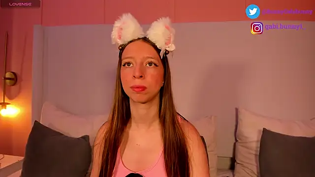 Snapshot of gabi_bunny chatting on February 2025 07:17:02 PM gabi bunny online show from February 2025 07:17:02 PM