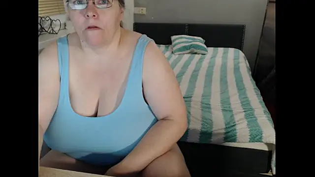 Sweetboobs online show from October 2025 04:27:01 AM