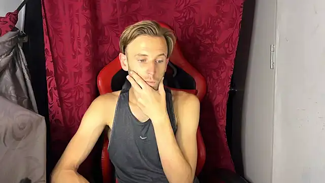 aquilesmade online show from September 2025 01:04:01 PM