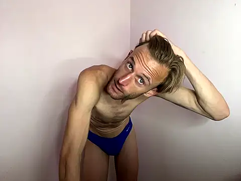 aquilesmade online show from October 2025 03:49:01 PM