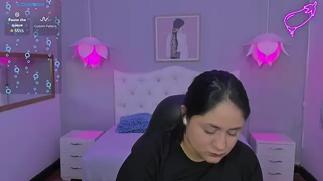 Lisa7 7 online show from January 2026 06:33:01 PM