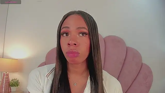 Nicole Paradise online show from March 2025 12:46:01 PM