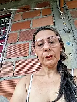 Mia-funny20 online show from June 2026 08:59:02 PM