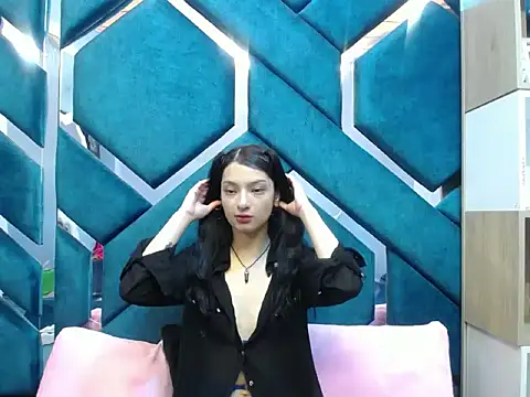 Aurora 18 online show from September 2025 03:27:02 PM