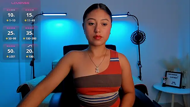 Snapshot of cloy_baby__ chatting on December 2024 10:53:02 AM cloy baby online show from December 2024 10:53:02 AM