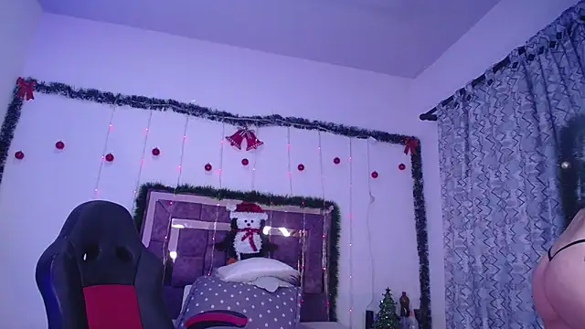 alejandrafitt online show from December 2025 04:06:01 AM