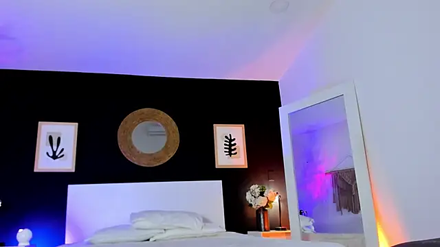 VioletPaket online show from December 2025 12:25:02 PM