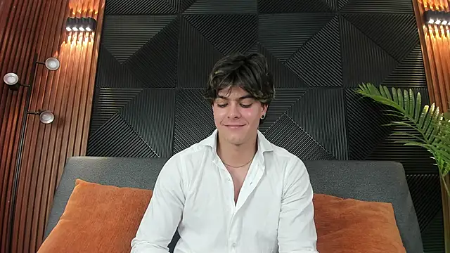 Snapshot of scott_brands chatting on February 2025 08:03:01 PM scott brands online show from February 2025 08:03:01 PM