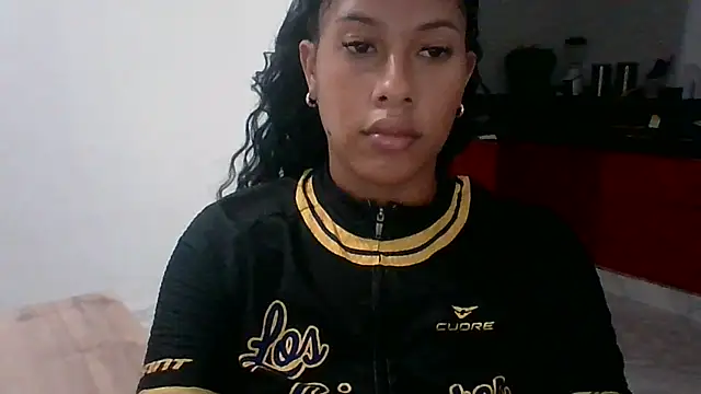 Kitra New online show from October 2025 01:55:02 AM