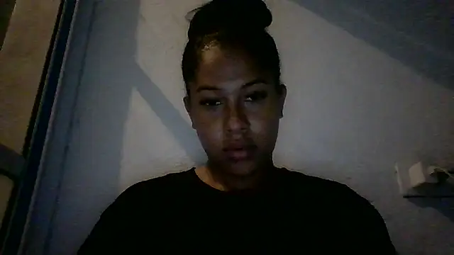 Kitra New online show from October 2025 06:37:01 AM