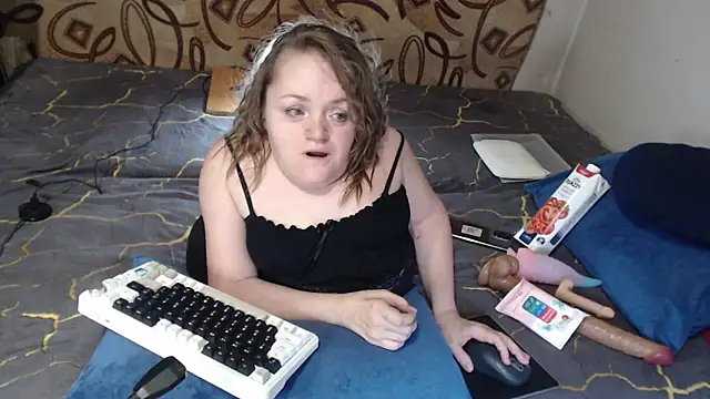 Snapshot of MiniNatalie chatting on February 2025 06:26:02 PM MiniNatalie online show from February 2025 06:26:02 PM