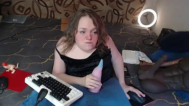 Snapshot of MiniNatalie chatting on March 2025 04:32:01 AM MiniNatalie online show from March 2025 04:32:01 AM