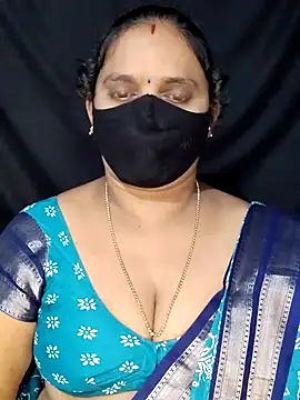 Snapshot of vintage-vibs chatting on January 2025 05:42:02 PM vintage-vibs online show from January 2025 05:42:02 PM