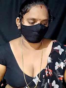 vintage-vibs online show from October 2025 05:54:02 PM