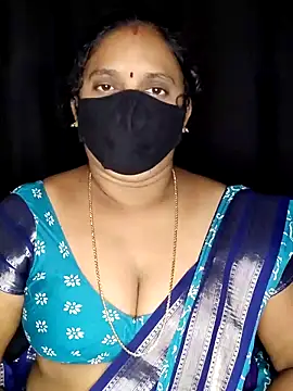 vintage-vibs online show from November 2025 05:35:01 PM