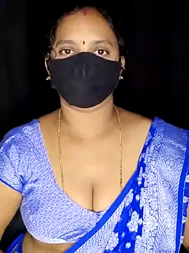 vintage-vibs online show from November 2025 05:40:01 AM