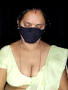 vintage-vibs online show from November 2025 08:46:02 PM