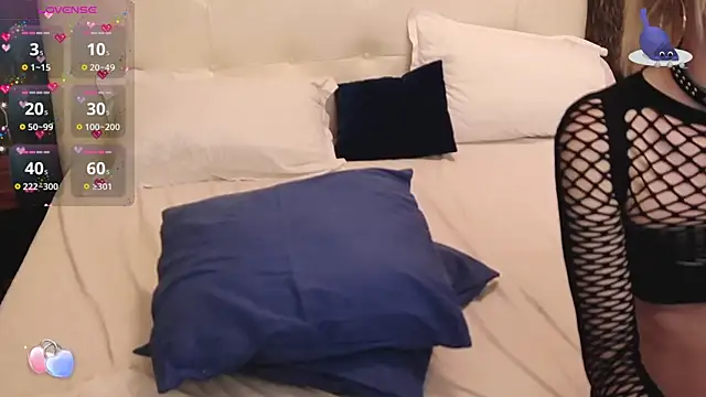 Snapshot of PinkySparks chatting on February 2025 11:37:02 PM PinkySparks online show from February 2025 11:37:02 PM