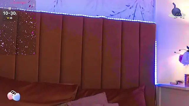 Snapshot of PinkySparks chatting on March 2025 12:37:02 AM PinkySparks online show from March 2025 12:37:02 AM