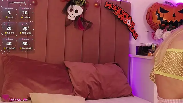 Snapshot of PinkySparks chatting on October 2025 07:37:02 PM PinkySparks online show from October 2025 07:37:02 PM