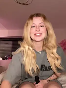 Mia-Minou online show from February 2025 06:14:02 AM