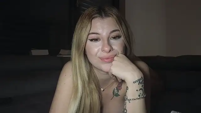 Mia-Minou online show from February 2025 08:10:01 PM