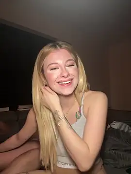 Mia-Minou online show from February 2025 05:37:01 PM