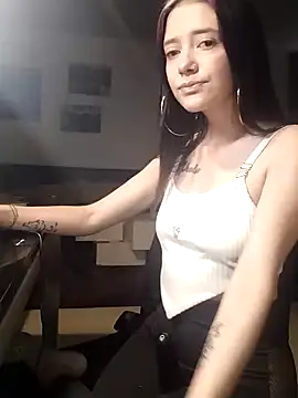 Snapshot of Isabella_21x chatting on January 2025 12:20:02 PM Isabella 21x online show from January 2025 12:20:02 PM