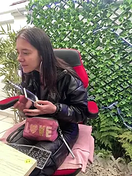 Snapshot of Isabella_21x chatting on January 2025 12:47:01 PM Isabella 21x online show from January 2025 12:47:01 PM
