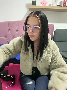 Snapshot of Isabella_21x chatting on February 2025 12:22:02 PM Isabella 21x online show from February 2025 12:22:02 PM