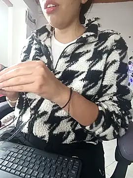 sophie north online show from March 2026 09:10:01 PM