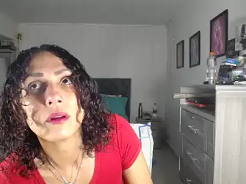 Corina hot online show from January 2025 07:29:01 PM