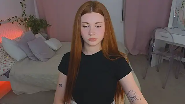 Freckle Diyana online show from April 2026 08:43:02 PM